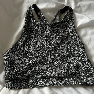 LULULEMON HIGH NECK SPORTS BRA